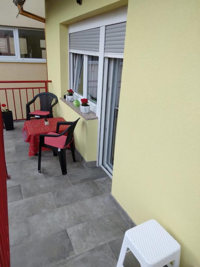 Apartman Josip Gospić Eksteriør bilde