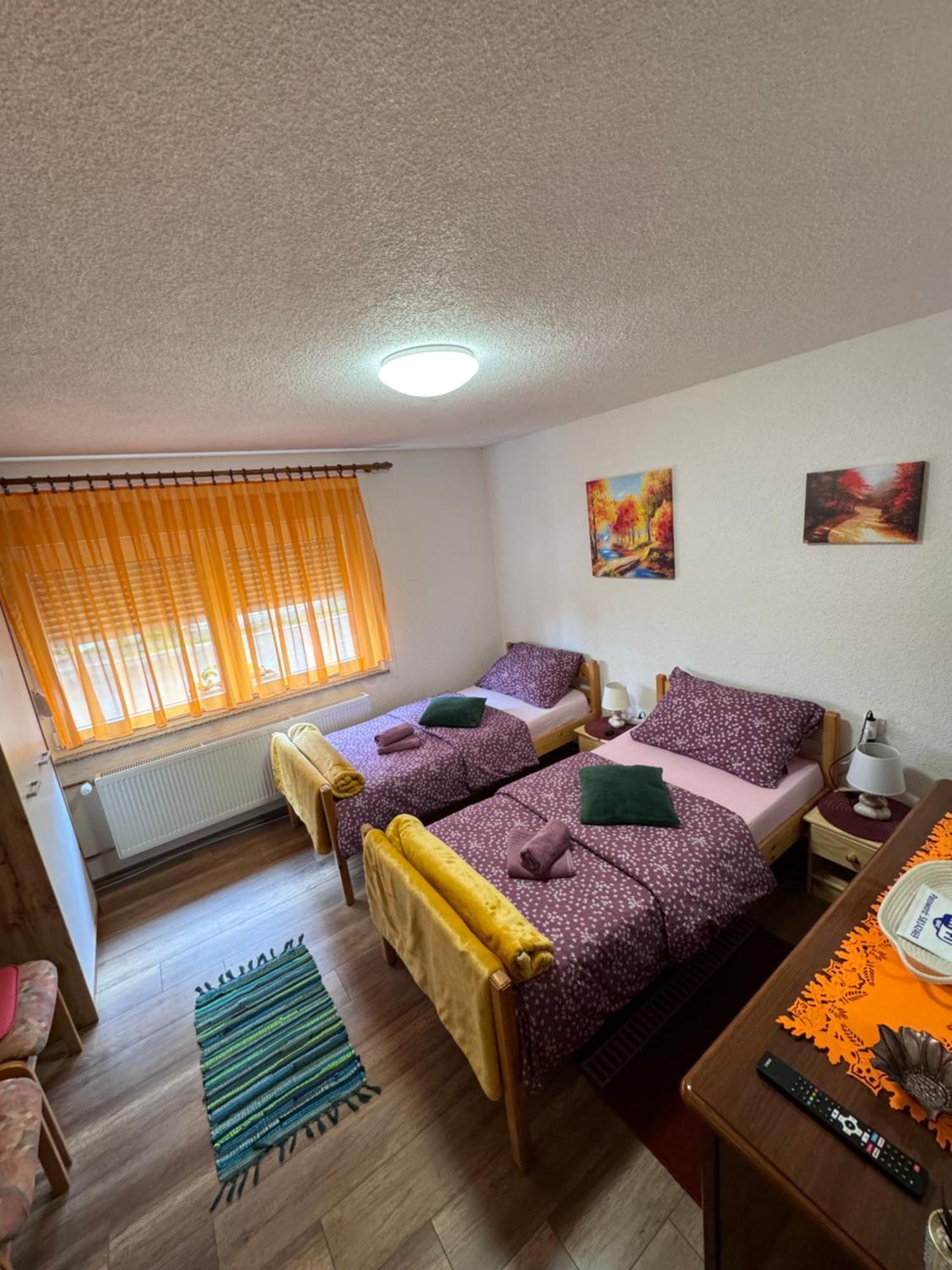 Apartman Josip Gospić Eksteriør bilde