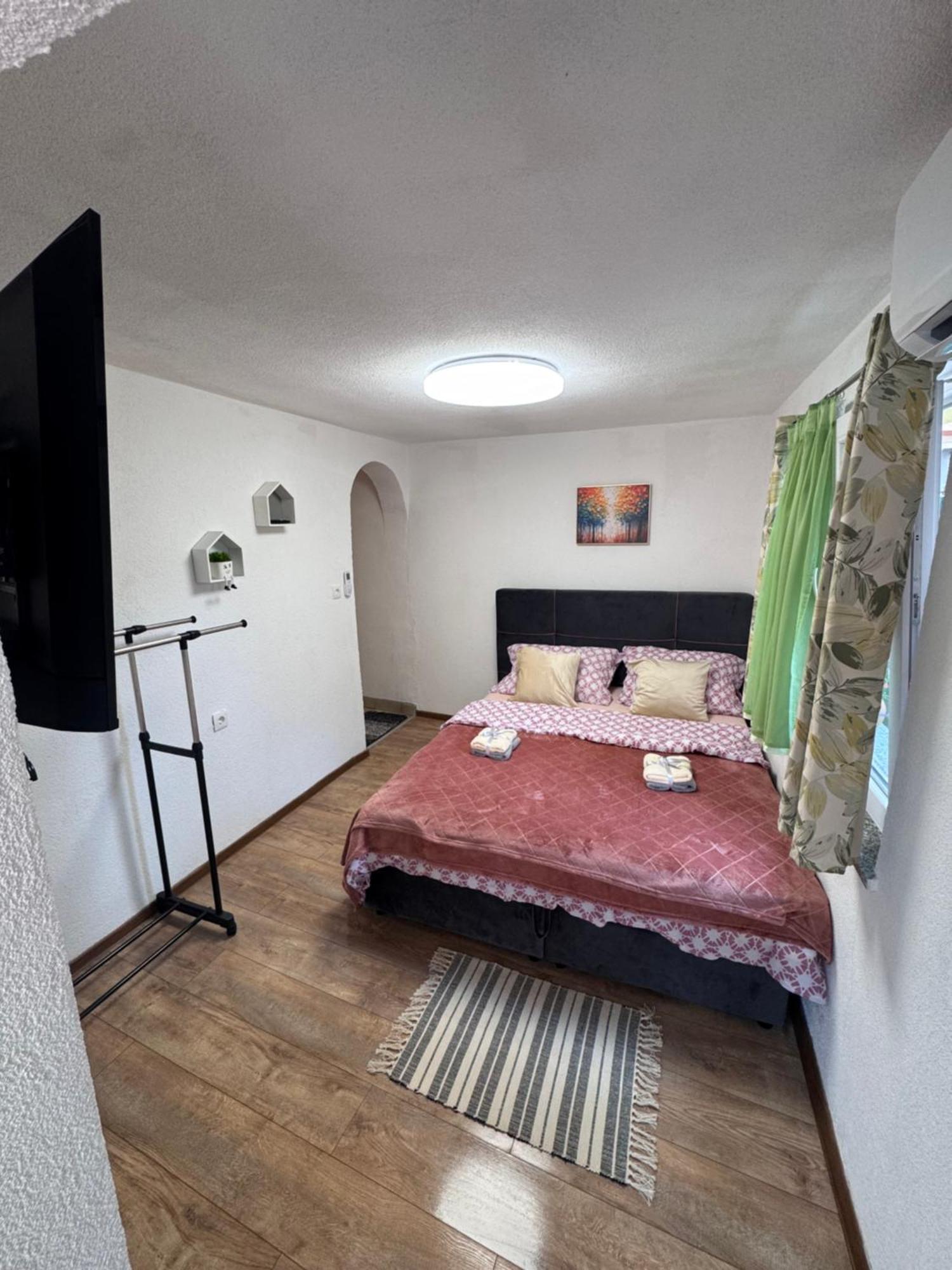Apartman Josip Gospić Eksteriør bilde