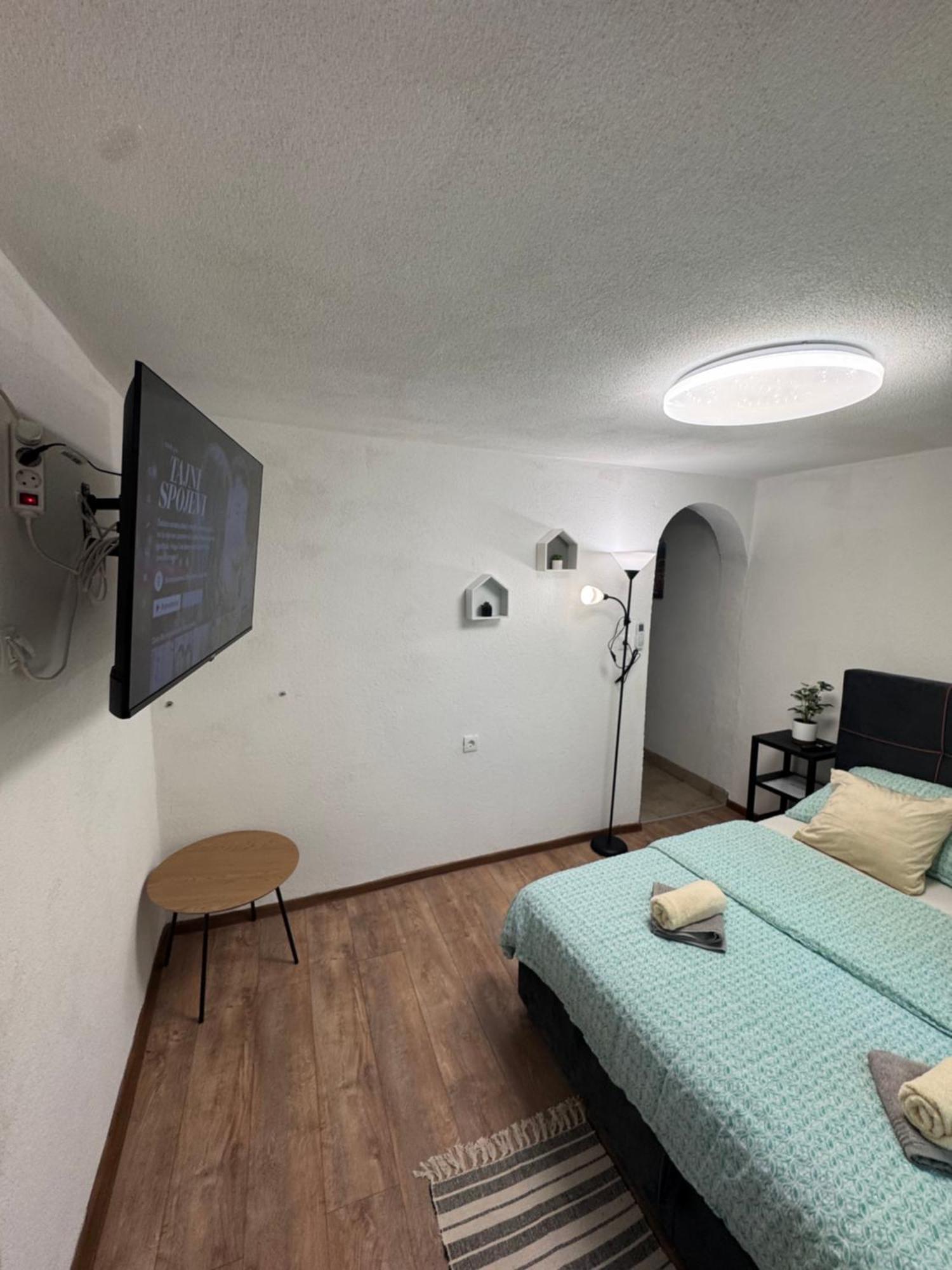Apartman Josip Gospić Eksteriør bilde