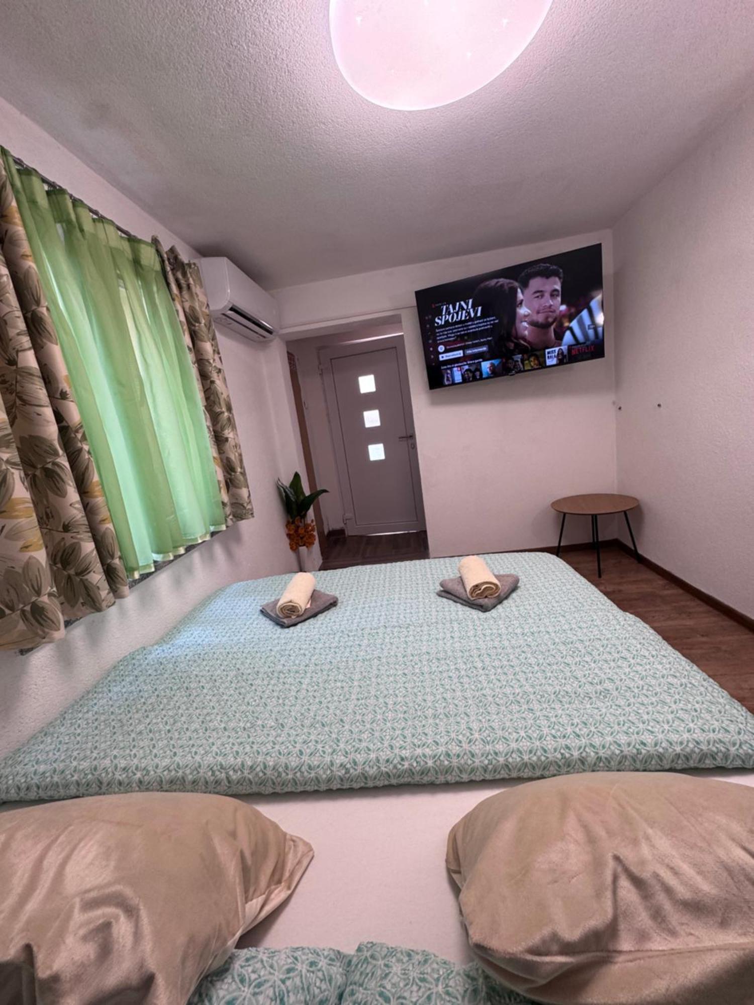 Apartman Josip Gospić Eksteriør bilde